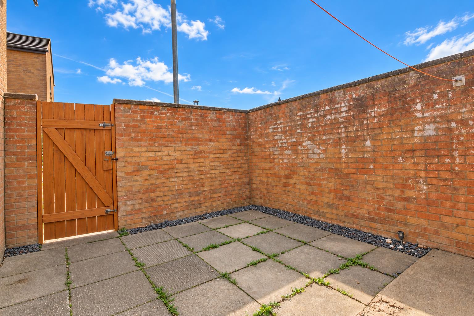 Carlina Place, Conniburrow, Milton Keynes